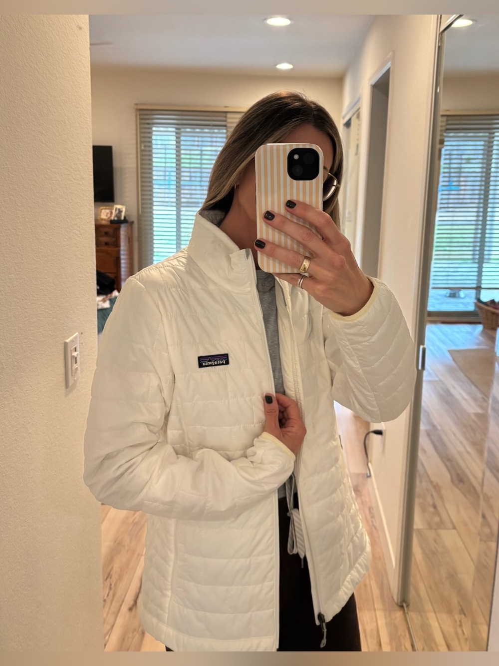 Patagonia White Quilted Insulated Puffer Jacket